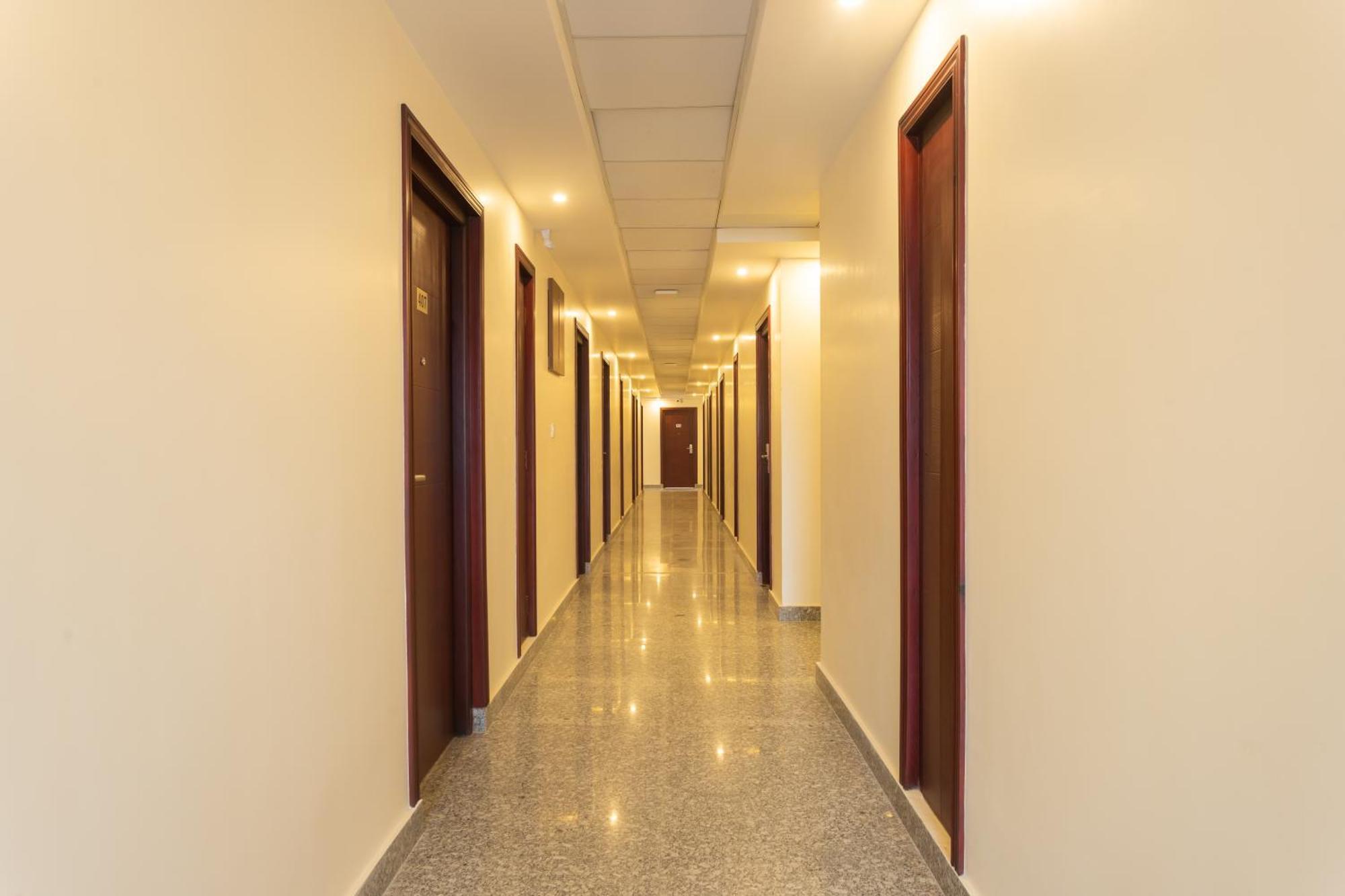 Hotel Crystal Pashupati Катманду Экстерьер фото